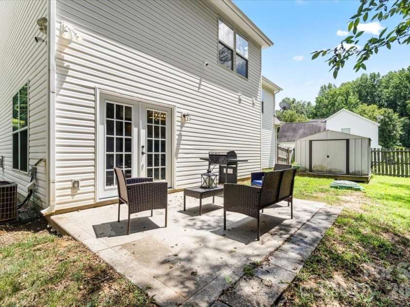 9025 Davis Crossing Court, Charlotte, NC 28269.  MLS# CAR4407034, YatesRealty ID 32431. 