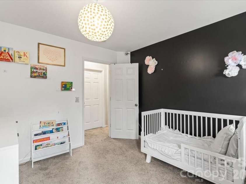 9025 Davis Crossing Court, Charlotte, NC 28269.  MLS# CAR4407034, YatesRealty ID 32431. 