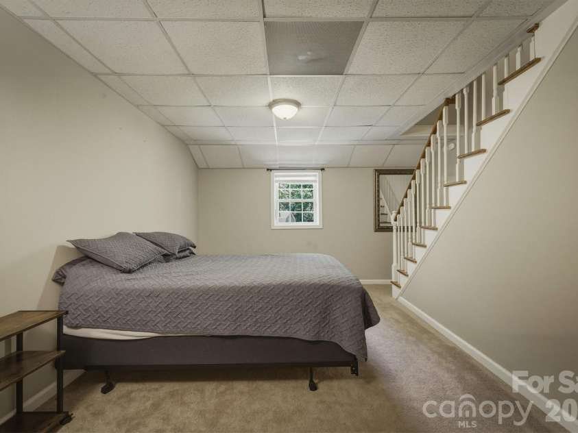 4015 Fairview Drive, Maiden, NC 28650.  MLS# CAR4359405, YatesRealty ID 32432. 