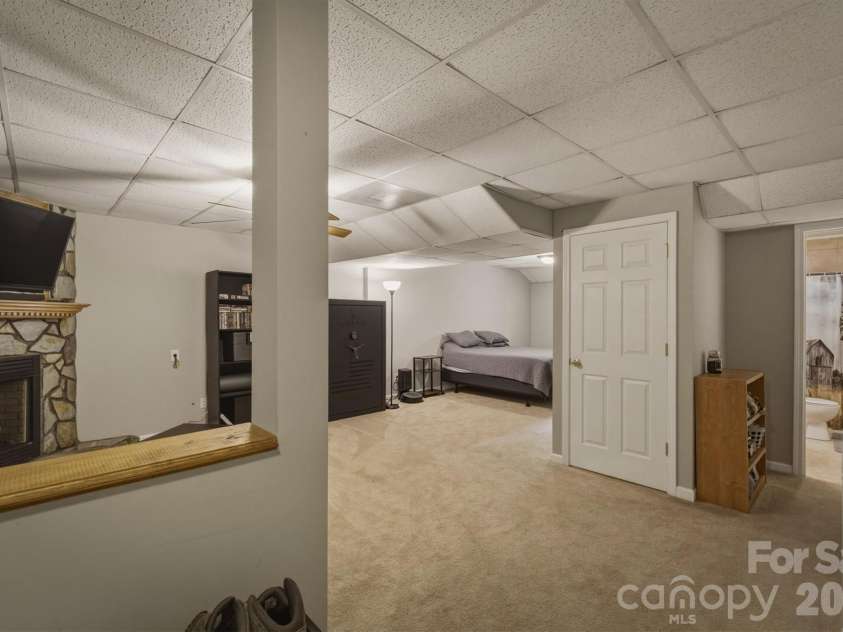 4015 Fairview Drive, Maiden, NC 28650.  MLS# CAR4359405, YatesRealty ID 32432. 