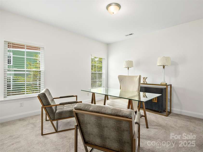 26 Walnut Springs Drive, Asheville, NC 28804.  MLS# CAR4240354, YatesRealty ID 32433. 