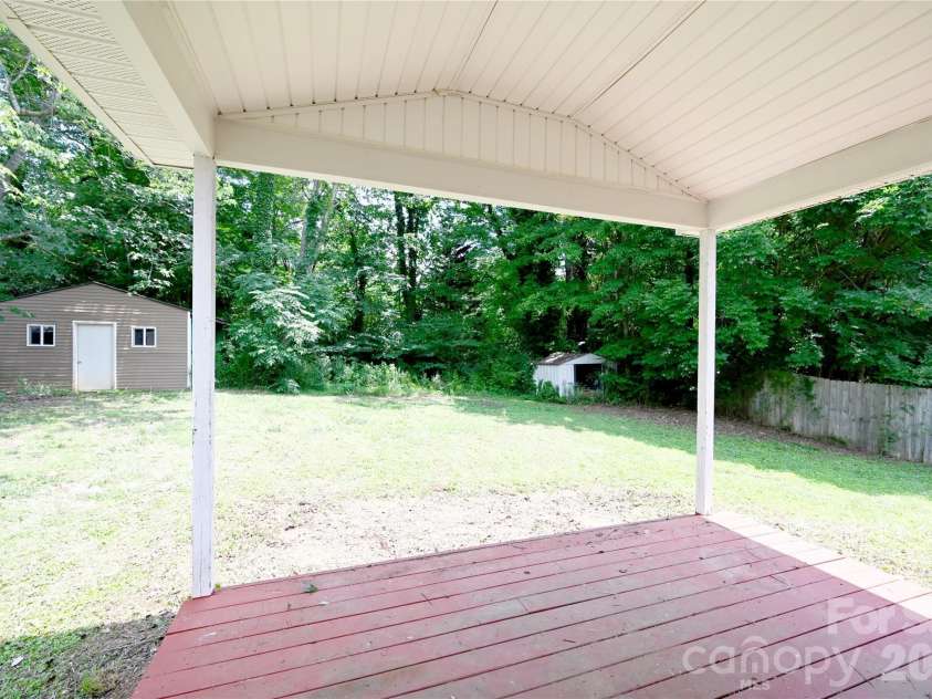 13415 Phillips Road, Matthews, NC 28105.  MLS# CAR4392259, YatesRealty ID 32434. 