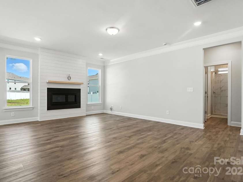 2012 Embassy Court, Charlotte, NC 28213.  MLS# CAR4249396, YatesRealty ID 32434. 