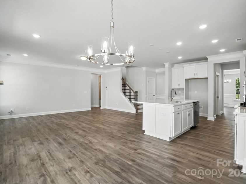 2012 Embassy Court, Charlotte, NC 28213.  MLS# CAR4249396, YatesRealty ID 32434. 