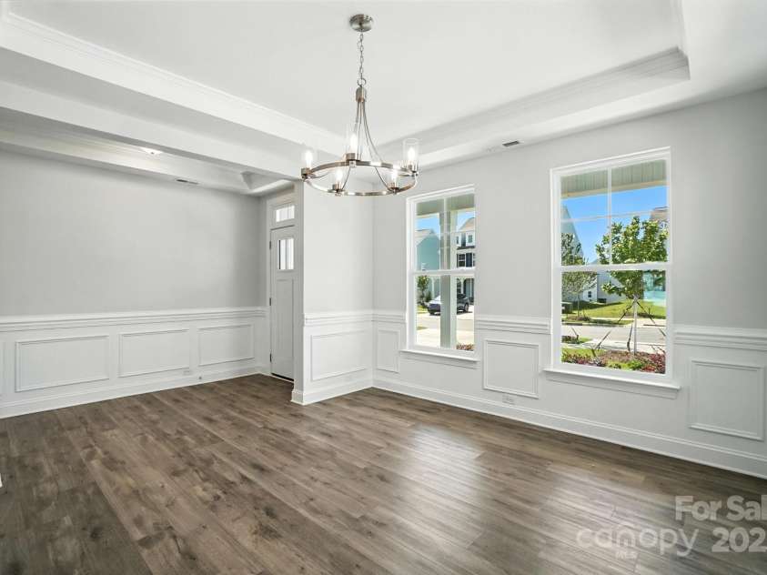 2012 Embassy Court, Charlotte, NC 28213.  MLS# CAR4249396, YatesRealty ID 32434. 