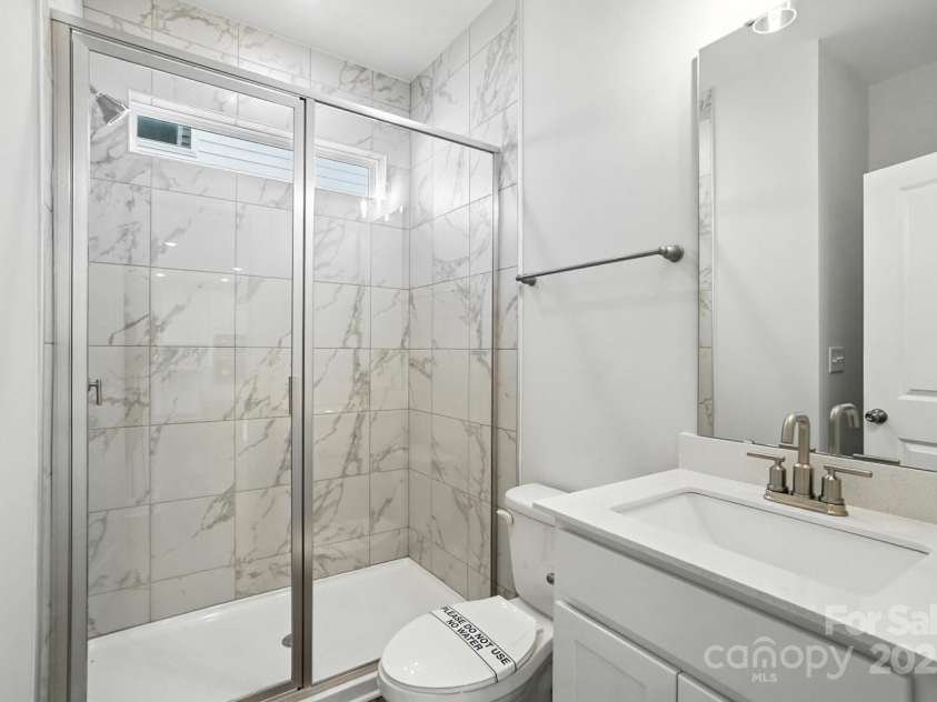 2012 Embassy Court, Charlotte, NC 28213.  MLS# CAR4249396, YatesRealty ID 32434. 