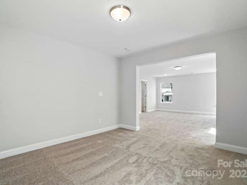 2012 Embassy Court, Charlotte, NC 28213.  MLS# CAR4249396, YatesRealty ID 32434. 