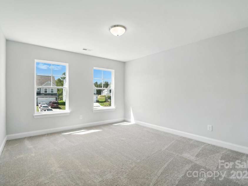 2012 Embassy Court, Charlotte, NC 28213.  MLS# CAR4249396, YatesRealty ID 32434. 