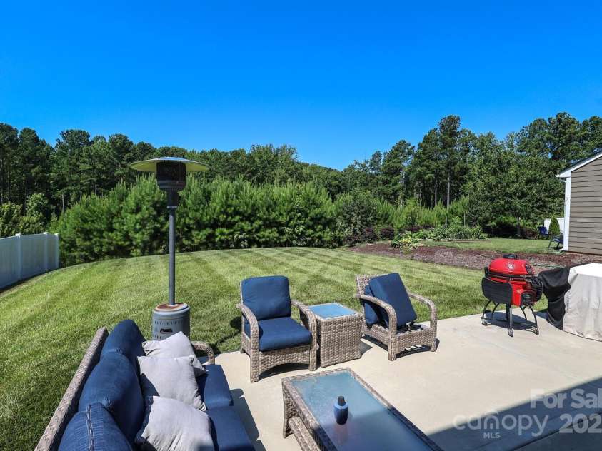 147 Atwater Landing Landing, Mooresville, NC 28117.  MLS# CAR4282145, YatesRealty ID 32436. 
