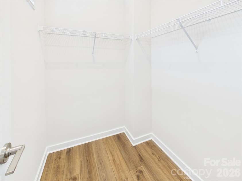 2645 Ravencroft Drive, Charlotte, NC 28208.  MLS# CAR4389902, YatesRealty ID 32436. 