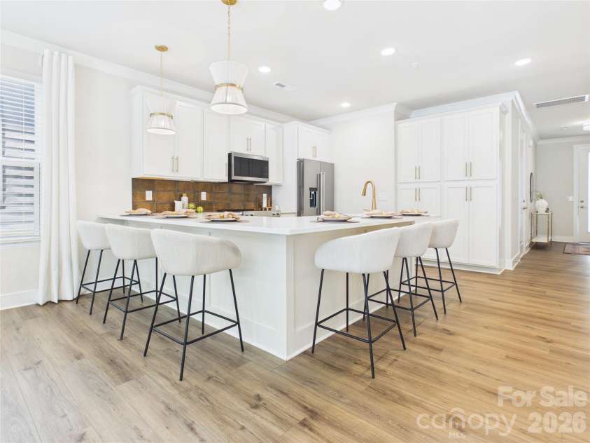 2645 Ravencroft Drive, Charlotte, NC 28208.  MLS# CAR4389902, YatesRealty ID 32436. 