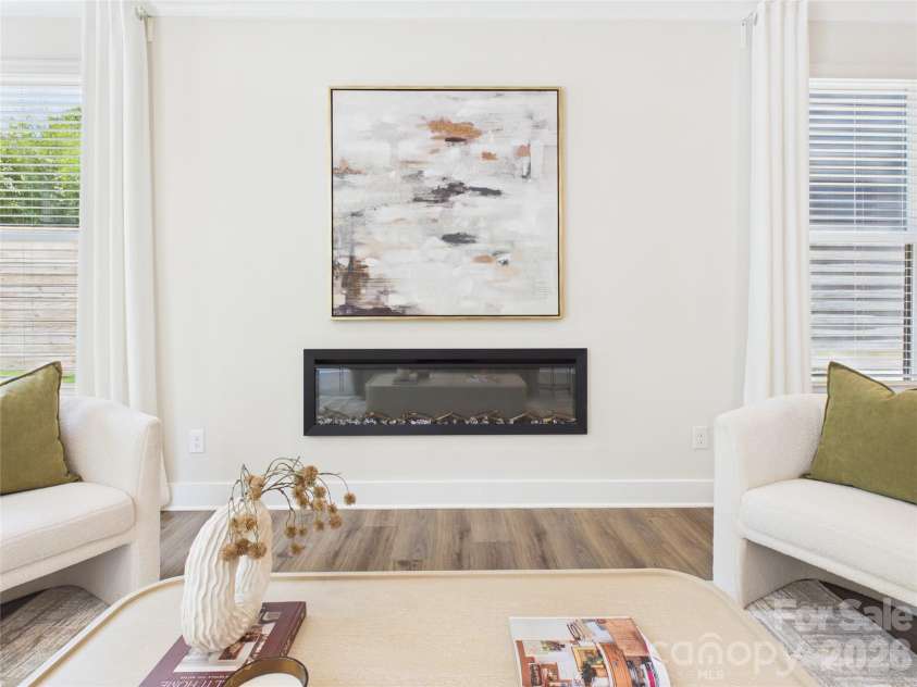 2645 Ravencroft Drive, Charlotte, NC 28208.  MLS# CAR4389902, YatesRealty ID 32436. 