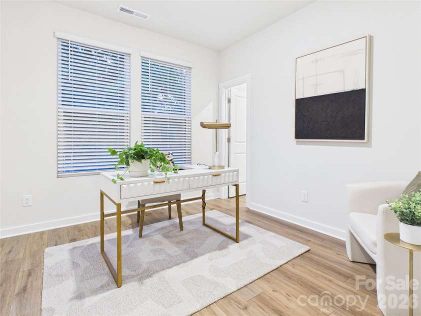 2645 Ravencroft Drive, Charlotte, NC 28208.  MLS# CAR4389902, YatesRealty ID 32436. 