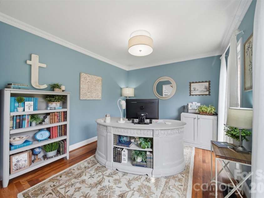 6253 Riviera Run Estates Drive, Hickory, NC 28601.  MLS# CAR4414547, YatesRealty ID 32438. 