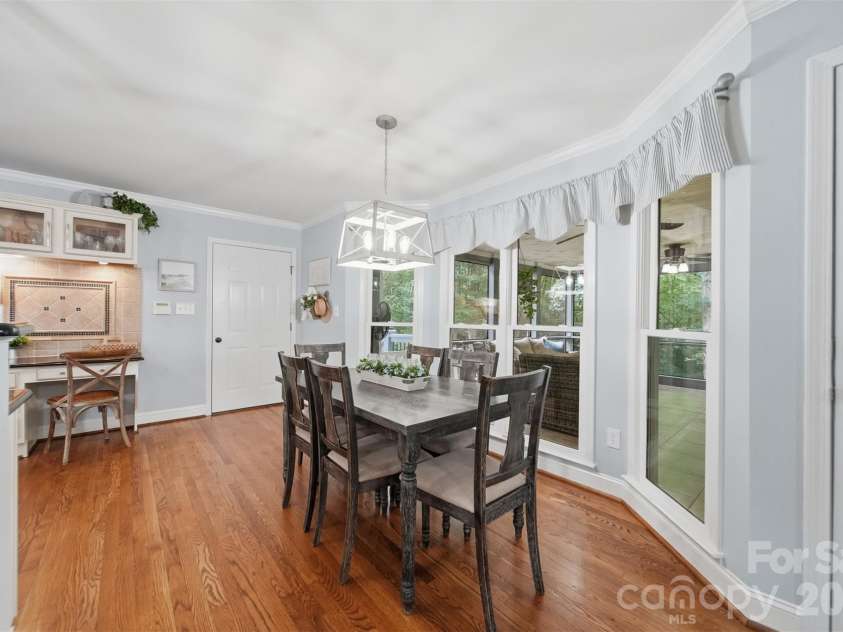 6253 Riviera Run Estates Drive, Hickory, NC 28601.  MLS# CAR4414547, YatesRealty ID 32438. 