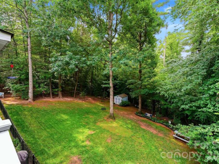 6253 Riviera Run Estates Drive, Hickory, NC 28601.  MLS# CAR4414547, YatesRealty ID 32438. 