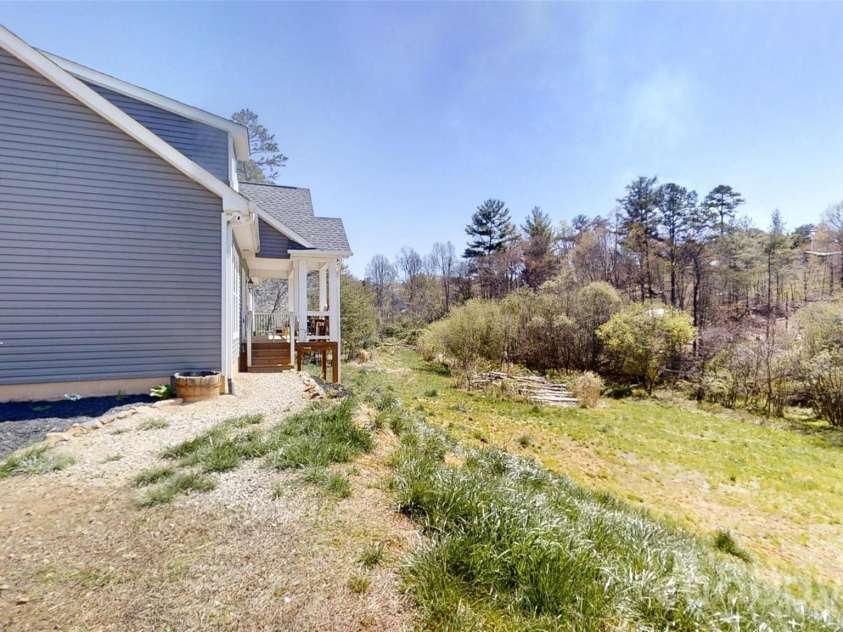 19 Higgins Road, Weaverville, NC 28787.  MLS# CAR4245935, YatesRealty ID 32439. 