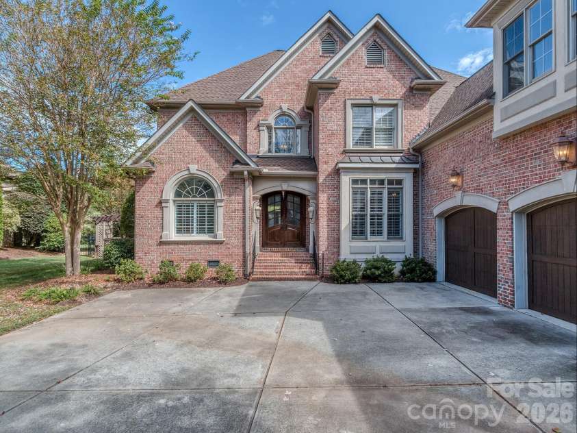 8208 Wingard Road, Waxhaw, NC 28173.  MLS# CAR4289721, YatesRealty ID 32439. 