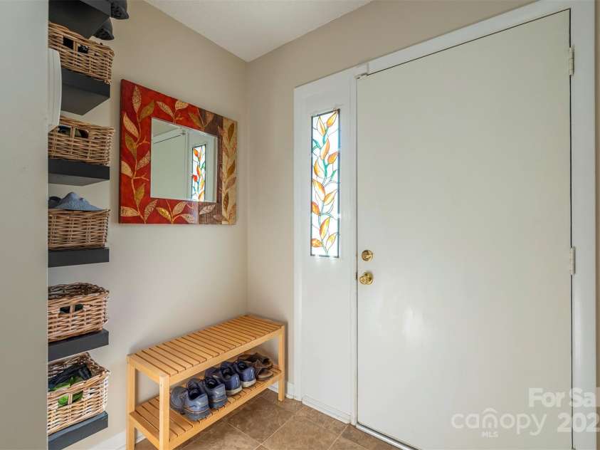 104 Llama Vista Way, Black Mountain, NC 28711.  MLS# CAR4234574, YatesRealty ID 3244. 