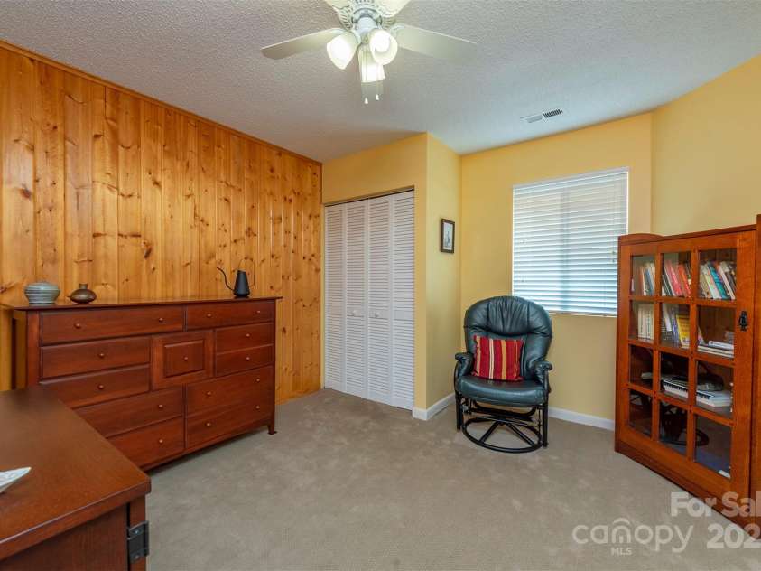 104 Llama Vista Way, Black Mountain, NC 28711.  MLS# CAR4234574, YatesRealty ID 3244. 