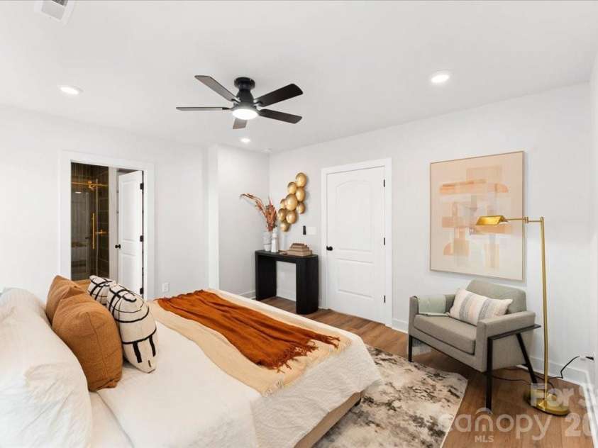 1716 Umstead Street, Charlotte, NC 28205.  MLS# CAR4334923, YatesRealty ID 3244. 