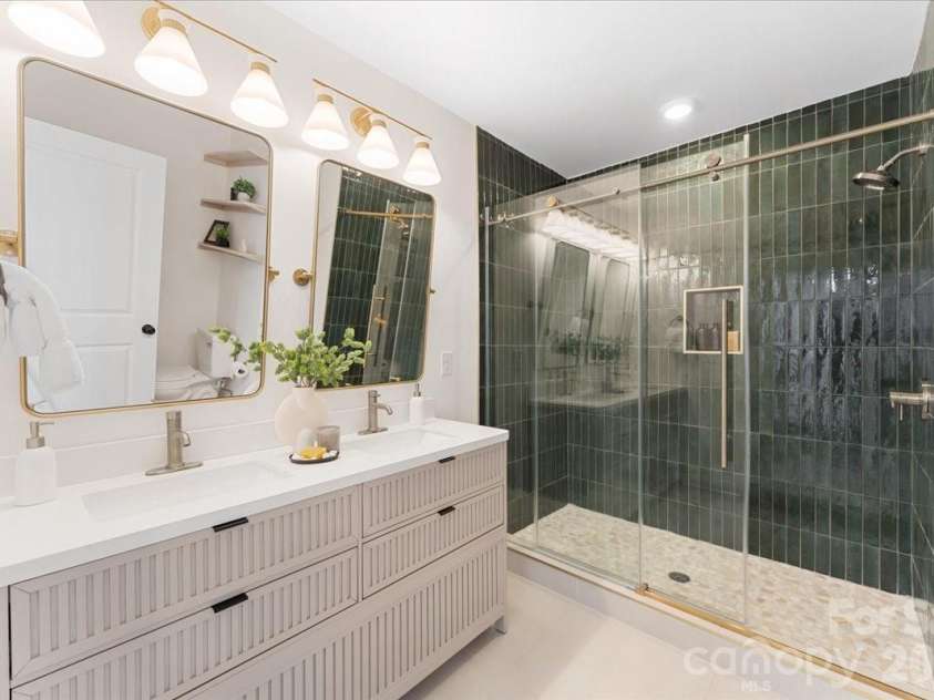 1716 Umstead Street, Charlotte, NC 28205.  MLS# CAR4334923, YatesRealty ID 3244. 