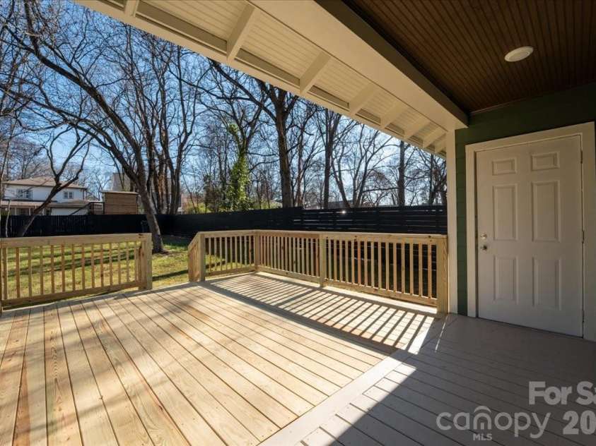 1716 Umstead Street, Charlotte, NC 28205.  MLS# CAR4334923, YatesRealty ID 3244. 