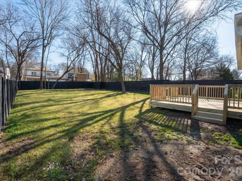 1716 Umstead Street, Charlotte, NC 28205.  MLS# CAR4334923, YatesRealty ID 3244. 