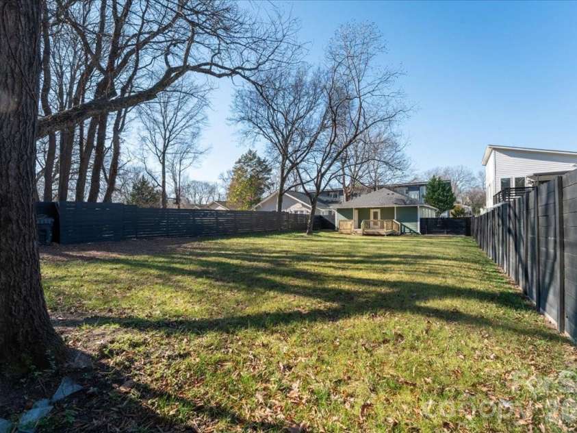 1716 Umstead Street, Charlotte, NC 28205.  MLS# CAR4334923, YatesRealty ID 3244. 