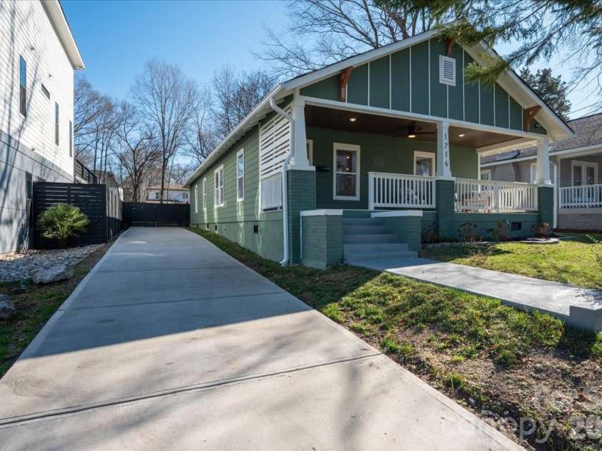 1716 Umstead Street, Charlotte, NC 28205.  MLS# CAR4334923, YatesRealty ID 3244. 