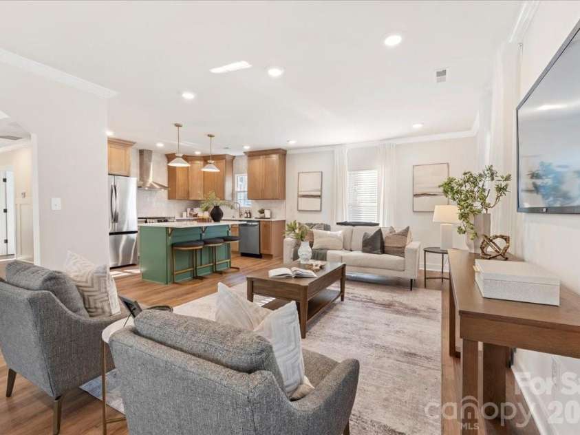 1716 Umstead Street, Charlotte, NC 28205.  MLS# CAR4334923, YatesRealty ID 3244. 