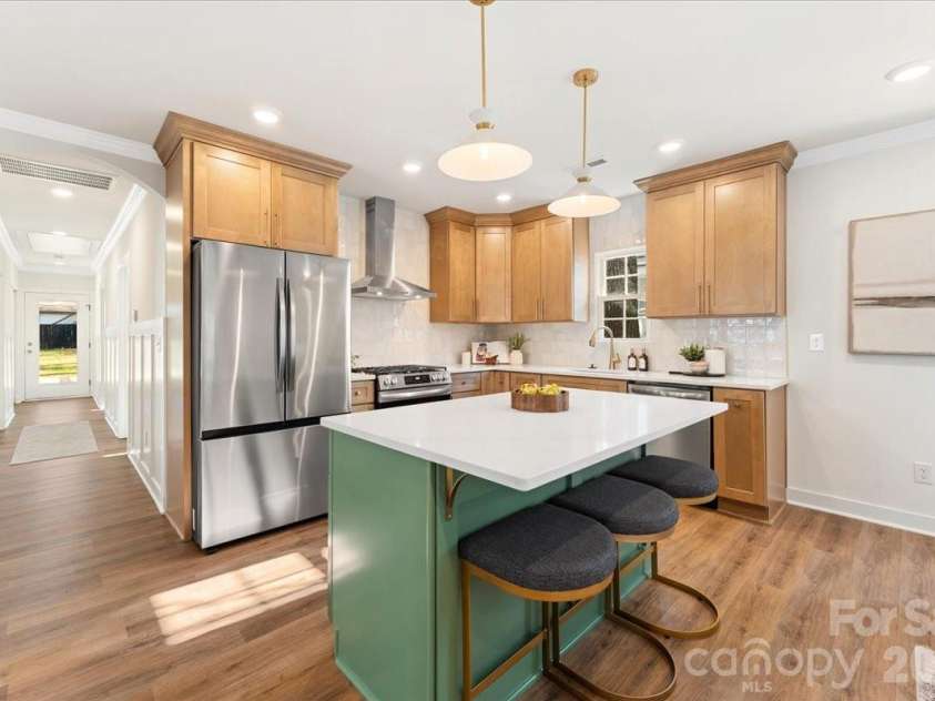 1716 Umstead Street, Charlotte, NC 28205.  MLS# CAR4334923, YatesRealty ID 3244. 