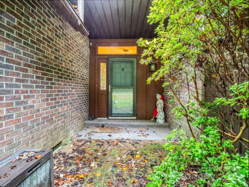 421 Chickadee Lane, Brevard, NC 28712.  MLS# CAR4279662, YatesRealty ID 3244. 