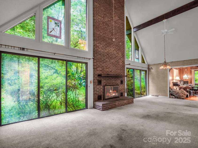 421 Chickadee Lane, Brevard, NC 28712.  MLS# CAR4279662, YatesRealty ID 3244. 