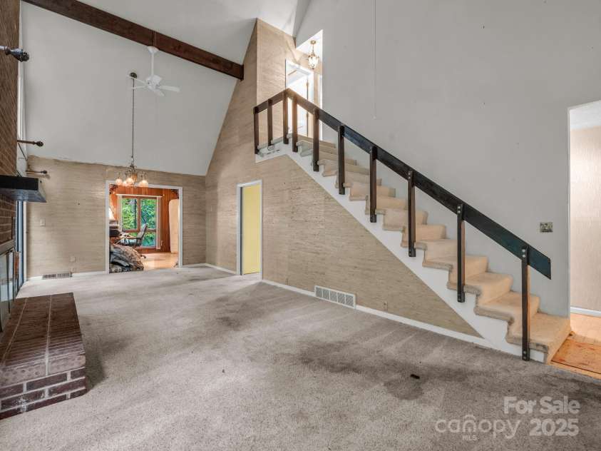 421 Chickadee Lane, Brevard, NC 28712.  MLS# CAR4279662, YatesRealty ID 3244. 