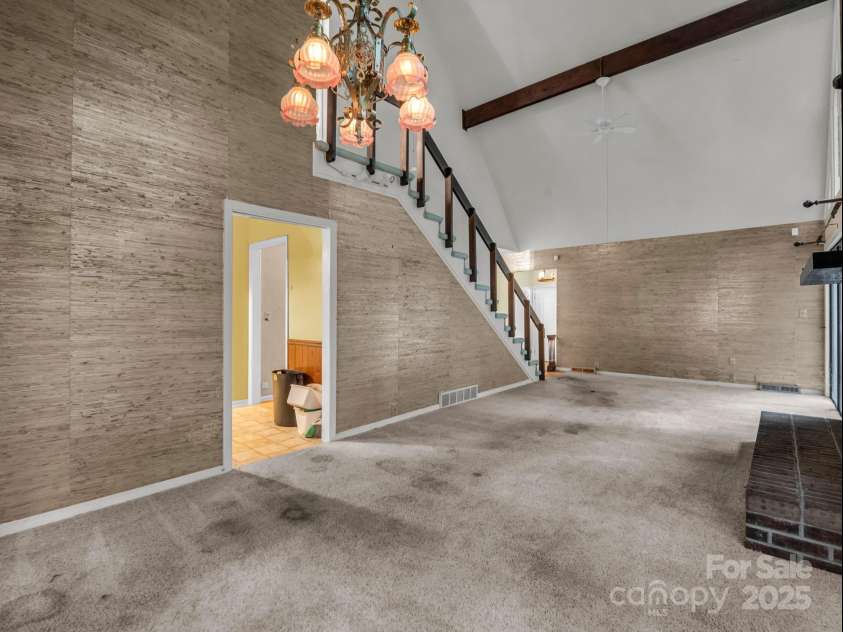 421 Chickadee Lane, Brevard, NC 28712.  MLS# CAR4279662, YatesRealty ID 3244. 