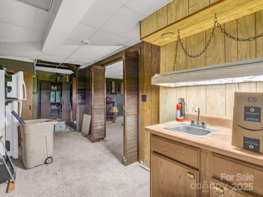 421 Chickadee Lane, Brevard, NC 28712.  MLS# CAR4279662, YatesRealty ID 3244. 