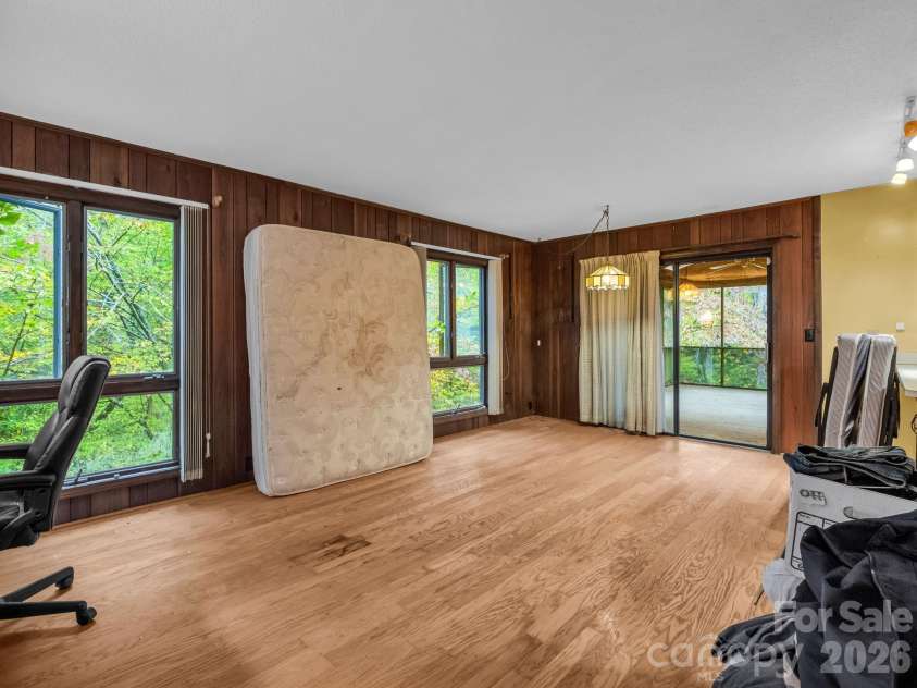 421 Chickadee Lane, Brevard, NC 28712.  MLS# CAR4279662, YatesRealty ID 3244. 