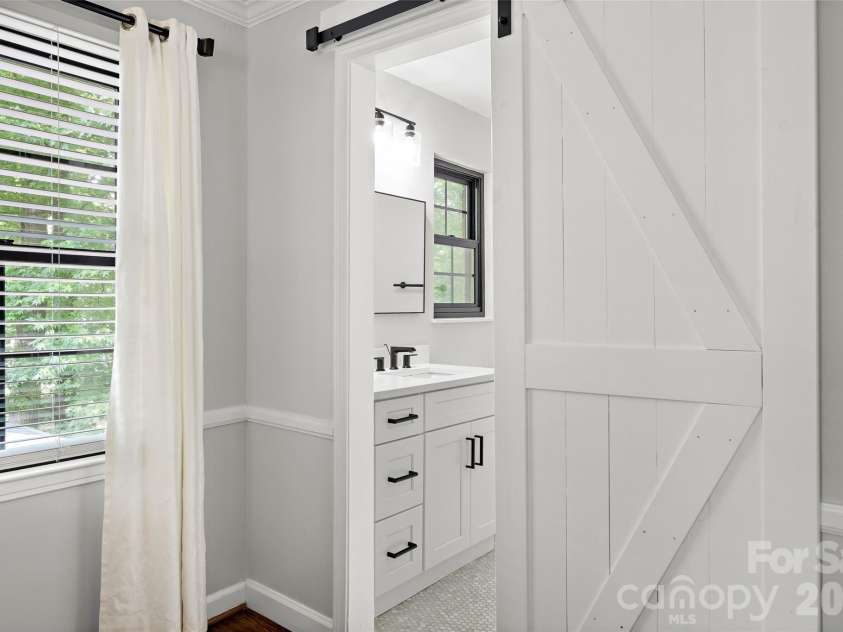 3724 Champaign Street, Charlotte, NC 28210.  MLS# CAR4392216, YatesRealty ID 32440. 