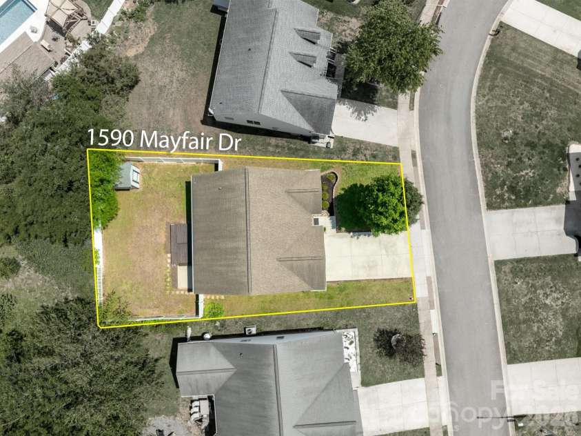 1590 Mayfair Drive, Conover, NC 28613.  MLS# CAR4394287, YatesRealty ID 32441. 