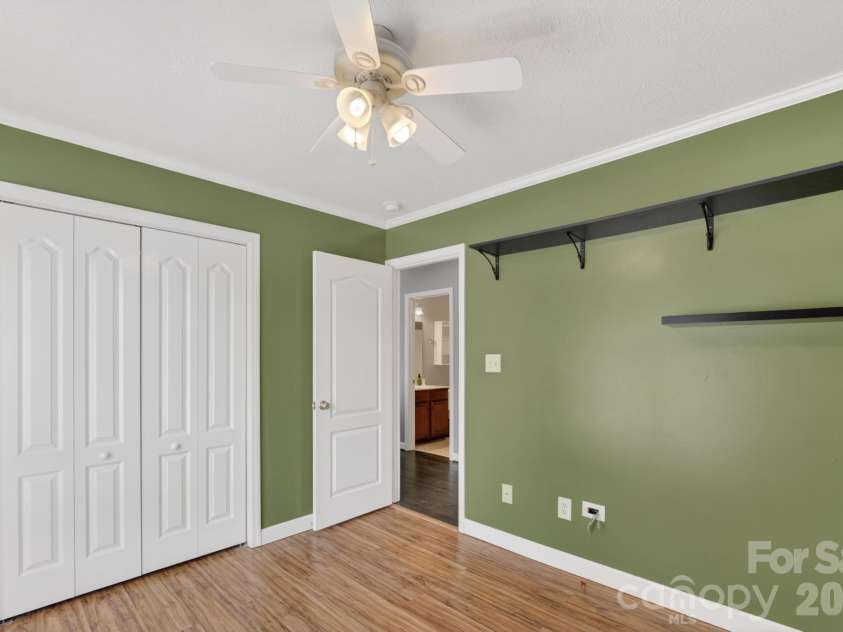 1590 Mayfair Drive, Conover, NC 28613.  MLS# CAR4394287, YatesRealty ID 32441. 