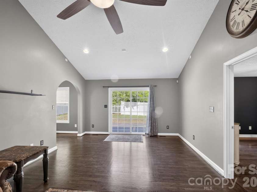 1590 Mayfair Drive, Conover, NC 28613.  MLS# CAR4394287, YatesRealty ID 32441. 