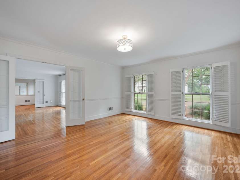 4815 Sentinel Post Road, Charlotte, NC 28226.  MLS# CAR4290752, YatesRealty ID 32442. 