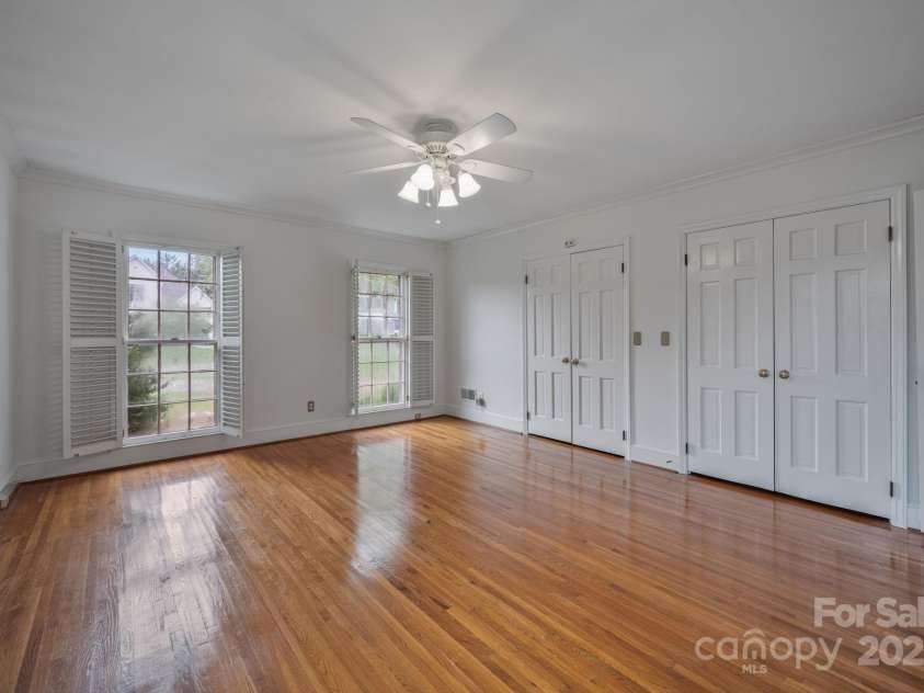 4815 Sentinel Post Road, Charlotte, NC 28226.  MLS# CAR4290752, YatesRealty ID 32442. 
