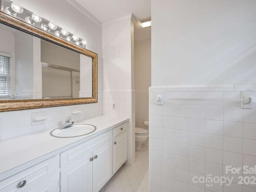 4815 Sentinel Post Road, Charlotte, NC 28226.  MLS# CAR4290752, YatesRealty ID 32442. 