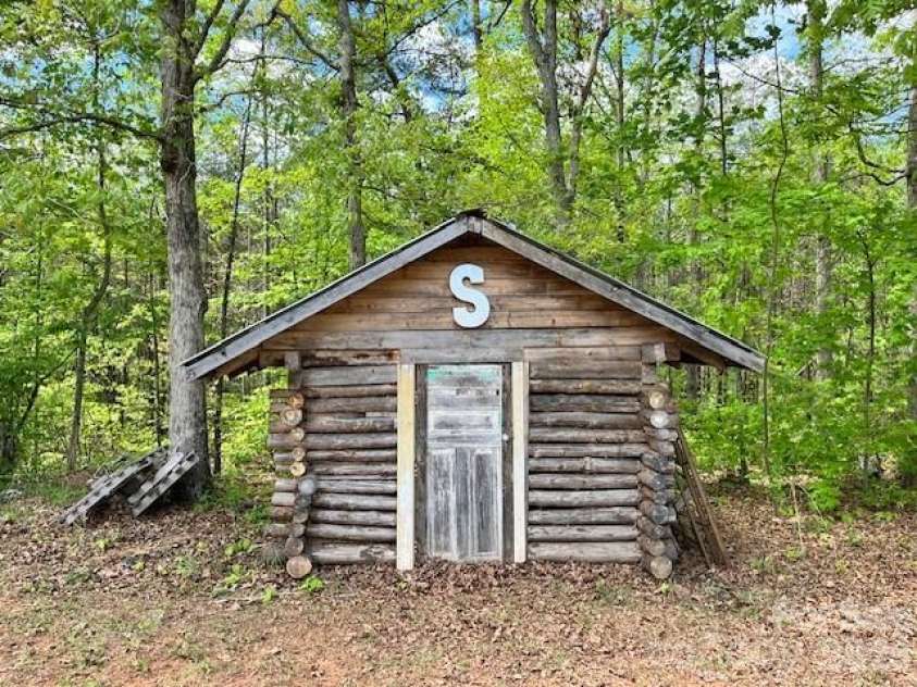 6702 Gold Mine Road, Morganton, NC 28655.  MLS# CAR4371816, YatesRealty ID 32442. 