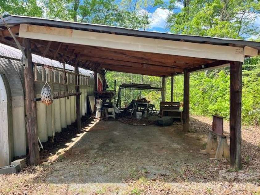 6702 Gold Mine Road, Morganton, NC 28655.  MLS# CAR4371816, YatesRealty ID 32442. Lean-to