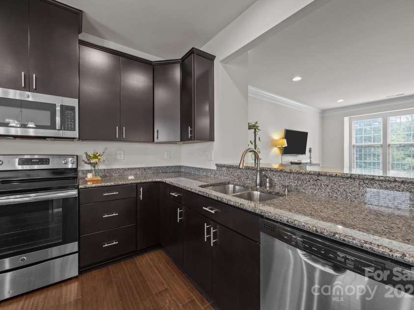 3018 Potomac River Parkway, Charlotte, NC 28217.  MLS# CAR4284593, YatesRealty ID 32443. 