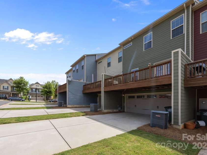 3018 Potomac River Parkway, Charlotte, NC 28217.  MLS# CAR4284593, YatesRealty ID 32443. 