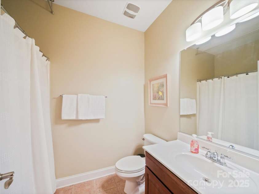 7408 Golf Course Drive, Denver, NC 28037.  MLS# CAR4287622, YatesRealty ID 32446. Full Bath on Main